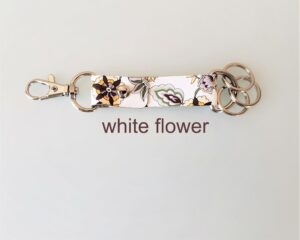 KeyO Silver Rings White Flower Print Leather Key Strap