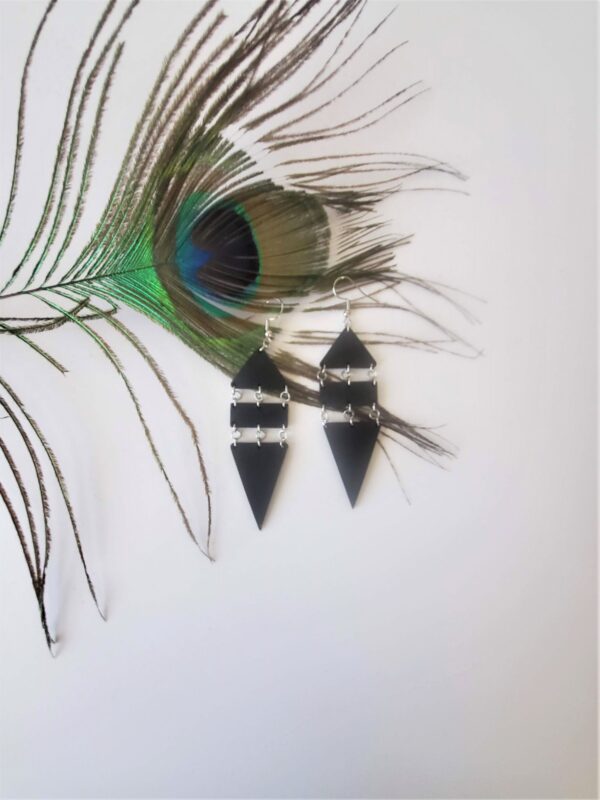 Bria Featherweight Black Earrings