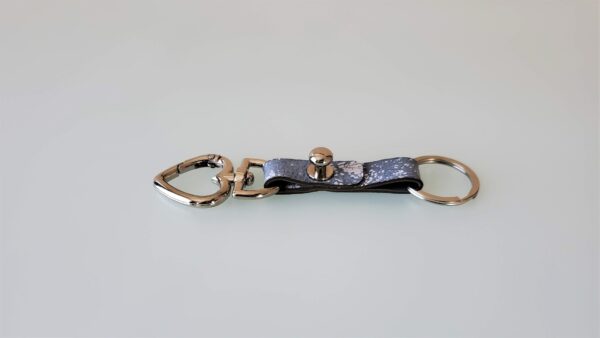 KeyO Leather key organizer with silver hardware